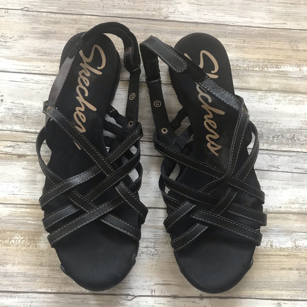 🎄Skechers Black Size 11 (B005)
